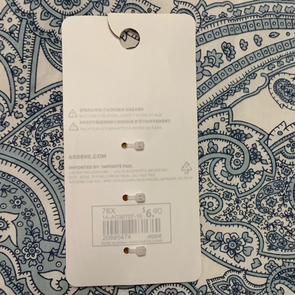 (FREE Add on) BNIP Ardene Girl Shoe Lace Charms - Picture 2 of 2